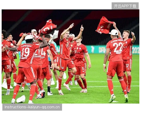 莱万·迪巴：从“头球王”到球王——如何在职业生涯中“抢前点头球”成功